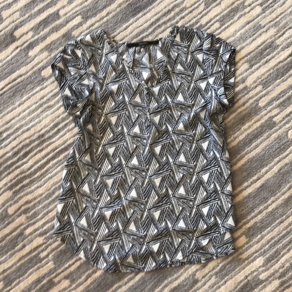 Fun 2 Fun top lightweight black & white print top